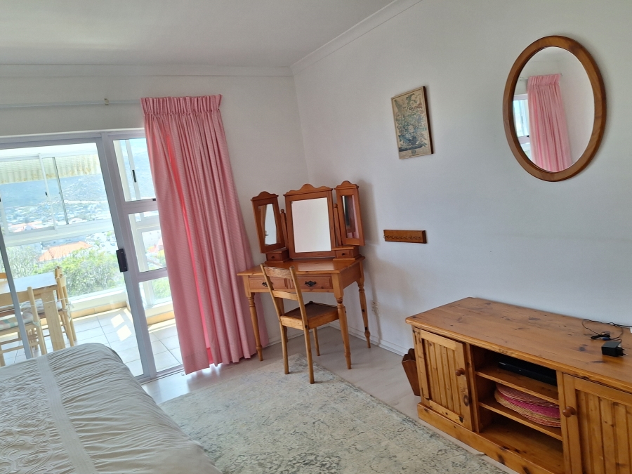 To Let 3 Bedroom Property for Rent in Fish Hoek Western Cape